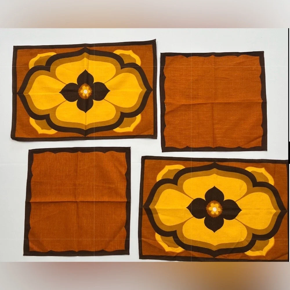 Vintage French 70’s Placemat & Napkin Set Cotton original folds dead stock